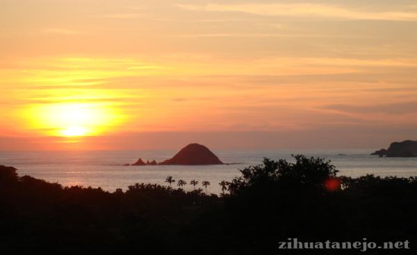 la puesta del sol en Ixtapa la puesta del sol en Ixtapa
