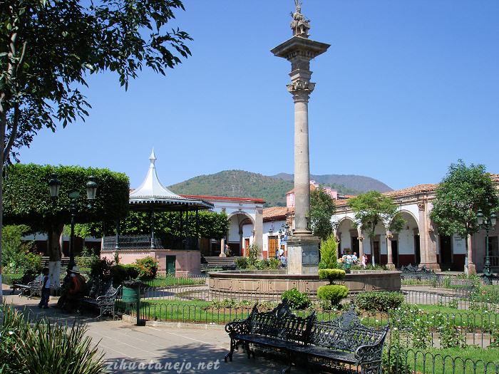 The Zócalo in Quiroga The Zócalo in Quiroga